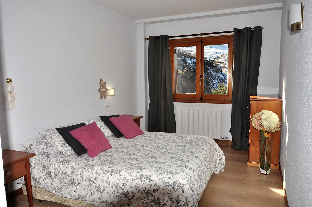 Apartamentos Tirol Formigal Exteriör bild